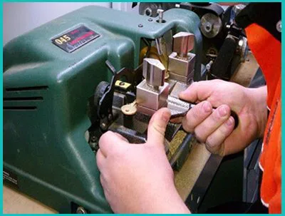 Houston-Expert-Lock-Key Houston, TX 281-502-1495 - 1-18